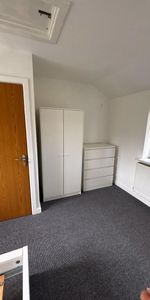 2 bedroom house share to rent - Photo 3