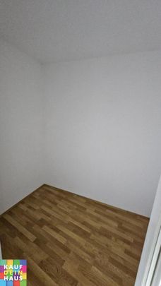 Geförderte 2 Zimmer- Dachgeschosswohnung mit unbefristetem Mietvertrag - Foto 1