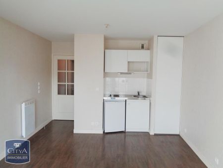 Location Appartement 2 pièces 38m² ST NAZAIRE 44600 - Photo 3