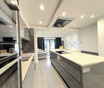 Willow Road, Enfield EN1 3BT, Property for rent - Photo 3