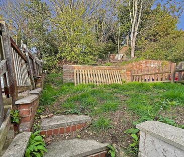 2 bedroom terraced house to rent - Photo 2