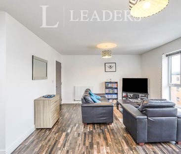 2 bedroom flat to rent - Photo 3