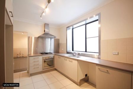 MGM MARTIN - THREE BEDROOM TOWNHOUSE - Photo 4