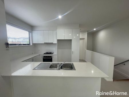 Stunning 3-Bedroom Family Home - Photo 5