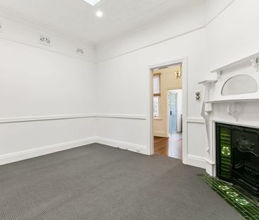 Charming two bedroom North Newtown terrace - Photo 2