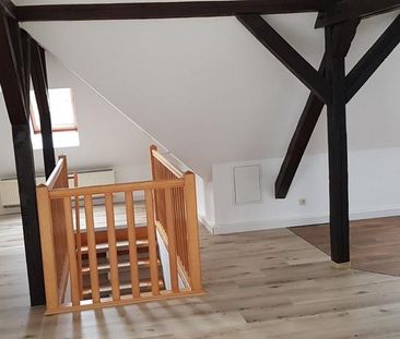 Moderne DG-Wohnung mit neuer Einbauküche + PKW-Stellplatz - Photo 6