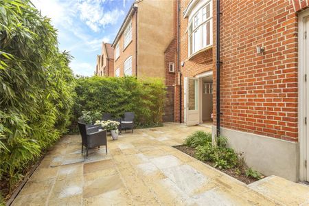 3 bedroom maisonette to rent - Photo 2