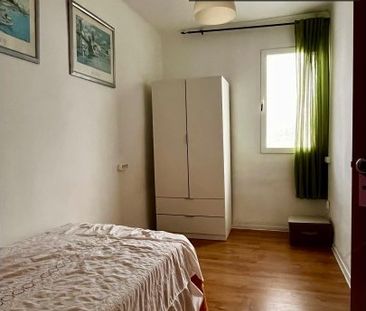 valencia, Valencian Community 46024 - Photo 3