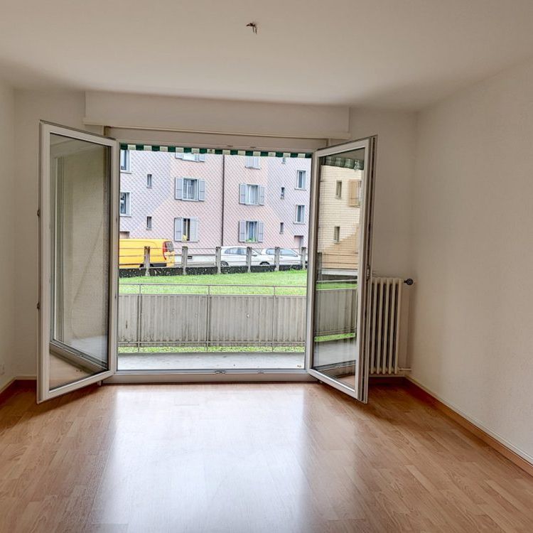 Appartement rafraîchi de 2 pièces au rez-de-chaussée - Photo 1