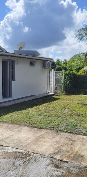 Jolie maison à louer sur Petit Canal - Photo 1