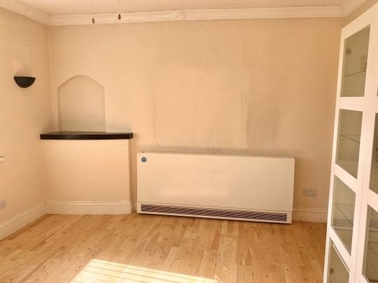 College Street, Nottingham, NG10 - Photo 1