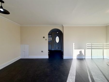2 Bedroom House To Let - Photo 2
