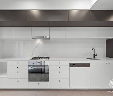 Unfurnished 1 Bedroom 1 Bathroom / 1 Car Apt - Photo 1