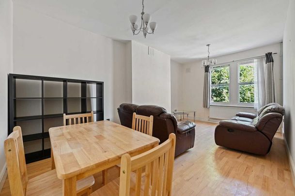 3 bedroom flat to rent - Photo 1