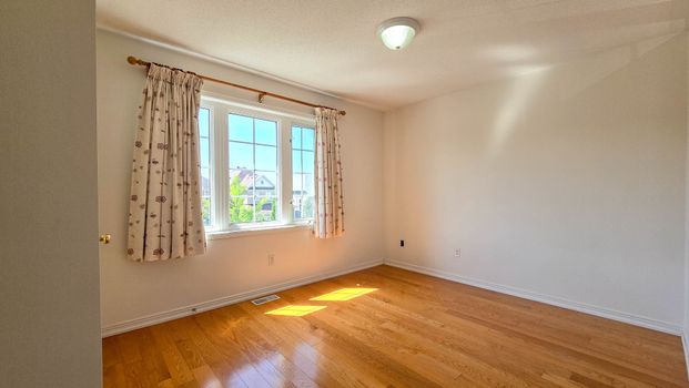 For Lease - 17 KENTLEY Street, Markham, Ontario - Photo 1