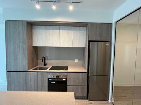 For Lease - 2495 Eglinton Avenue Unit# 1707, Mississauga, Ontario - Photo 3