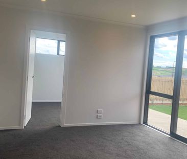 Sunny 3-bedroom house for rent!! - Photo 3