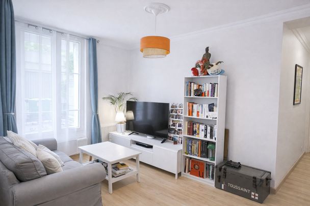 Location Appartement 3 pièces 52m² PARIS 7ème - Photo 1