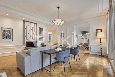 Appartement • Elysées-Madeleine - Photo 4