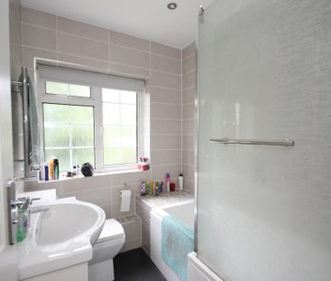 3 bedroom terraced house to rent - Photo 5