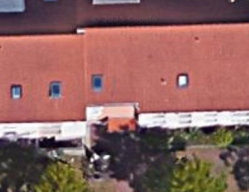 Großzügig geschnittene 3 Zimmer Wohnung im 1. OG - Photo 1