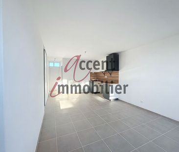 Accent Immobilier Saint-Andiol : Studio neuf, - Photo 1