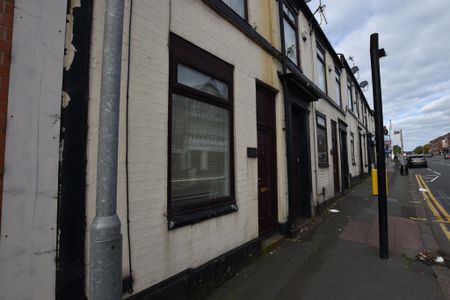 St Georges Road Bolton Lancashire - Photo 2