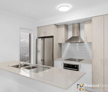 Charming Family Home in Flagstone - Photo 2