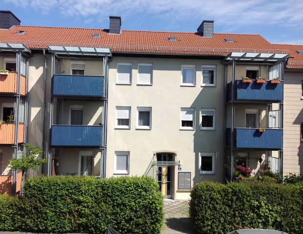 Ab sofort frei - Gut gelegene 2-Zimmer-Wohnung mit Balkon - Foto 1
