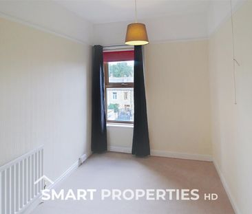 Arnold Avenue, Huddersfield - Photo 3