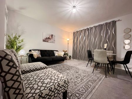 3 Bed Flat, Chaucer House, SW1V - Photo 3