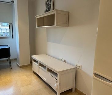 Alquiler de apartamento en Juan Carlos I junto a el nuevo Ministeri... - Photo 2