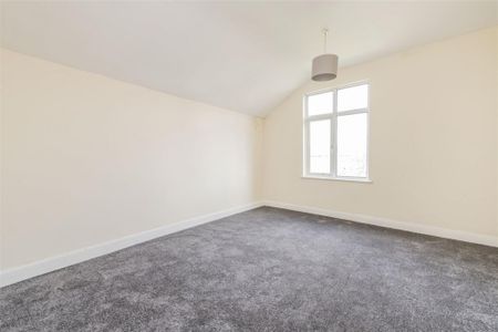 3 bed House To Let - Photo 4