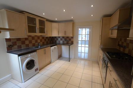 2 bedroom terraced house to rent - Photo 5