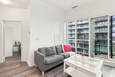 For Lease - 39 Annie Craig Drive Unit# PH06, Toronto, Ontario - Photo 3