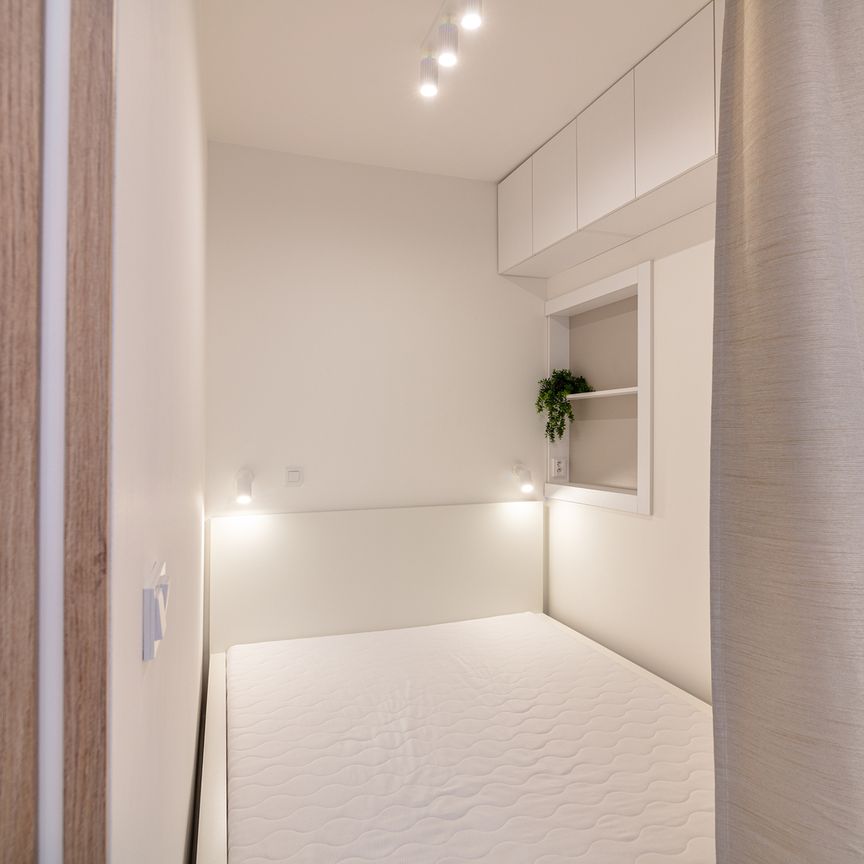 Pronájem bytu 1+kk a garsoniéry 30 m², náměstí J. A. Komenského 39, Brušperk - Photo 1