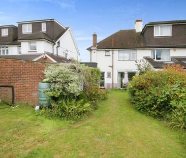 3 bedroom semi-detached house to rent - Photo 6