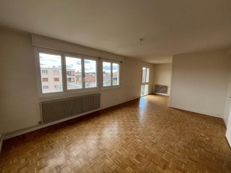 APPARTEMENT T2 BIS A LOUER A LE COTEAU - - Photo 2