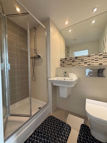 2 Bed Flat, Abode Apartments, E3 - Photo 5