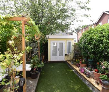 3 bedroom House in Vulcan Drive, Bracknell - Photo 3