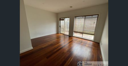 Convenience and Lifestyle - Photo 3