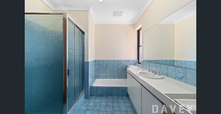 Low Maintenance Duplex, Available in Sought After Location! - Photo 2