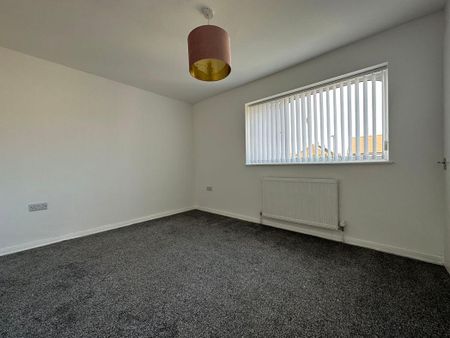 2 bed terraced house to rent in NE31 - Photo 2