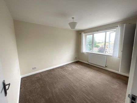 2 bedroom semi-detached house to rent - Photo 4
