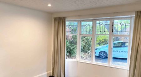 Excellent Location - Photo 2