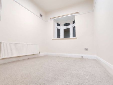 Room in a Shared House, Raymead Avenue, CR7 - Photo 3