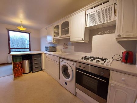2 bedroom flat to rent - Photo 5