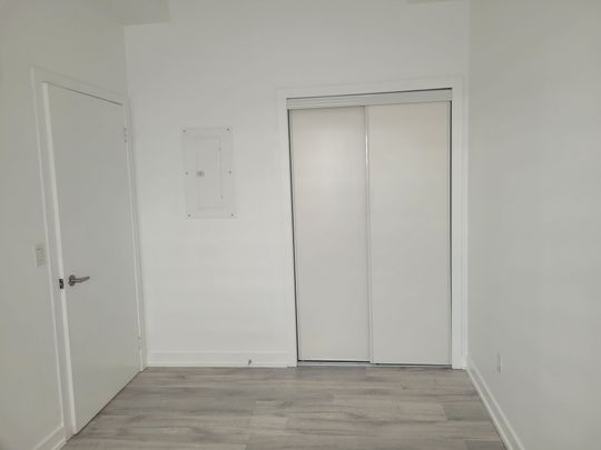 For Lease - 2490 Old Bronte Road Unit# 807, Oakville, Ontario - Photo 1