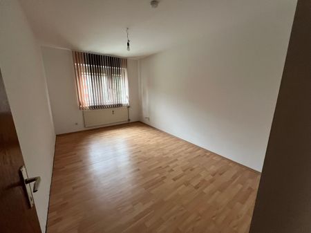 Bruck. Goethestraße - Sehr schöne Wohnung mit Loggia ... - Photo 2