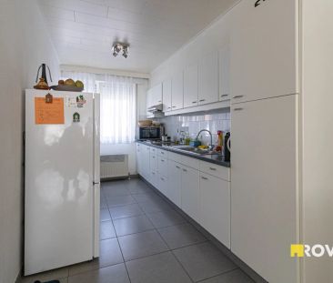 Energiezuinig appartement met garage gelegen nabij Ring Shopping - Photo 2